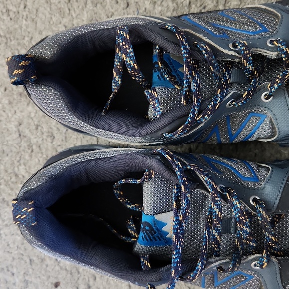 NEW BALANCE 481v3 MEN'S TRAIL RUNNING SNEAKERS WIDE WIDTH SIZE 10 - Picture 4 of 11